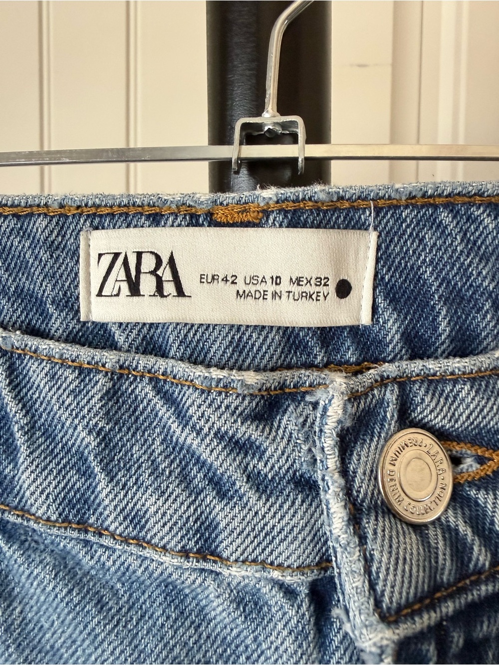 🔥 ZARA "The 90s Full Length" Distressed High Rise Jeans | Size 10 - Picture 2 of 5